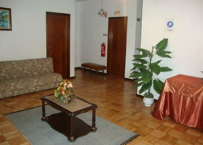 Pensao Sao Jorge Penzion *